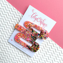 Load image into Gallery viewer, GLITTER-FILLED HAIR GRIPS