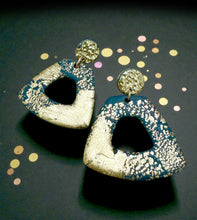 Load image into Gallery viewer, DANGLERS 124
